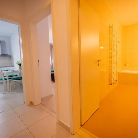 Coresi Vibe Апартаменты