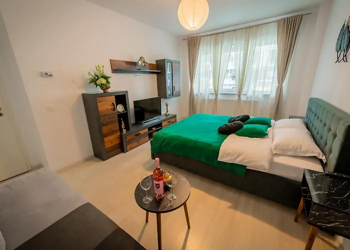 Apartment Coresi Vibe *